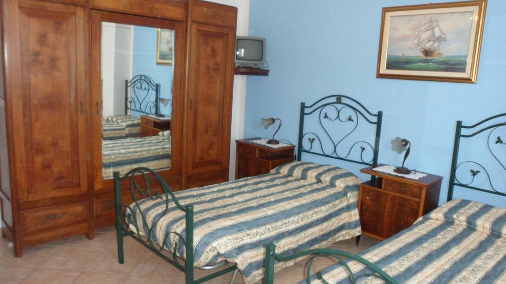 Roncofreddo Agriturismo La Quiete חדר תמונה